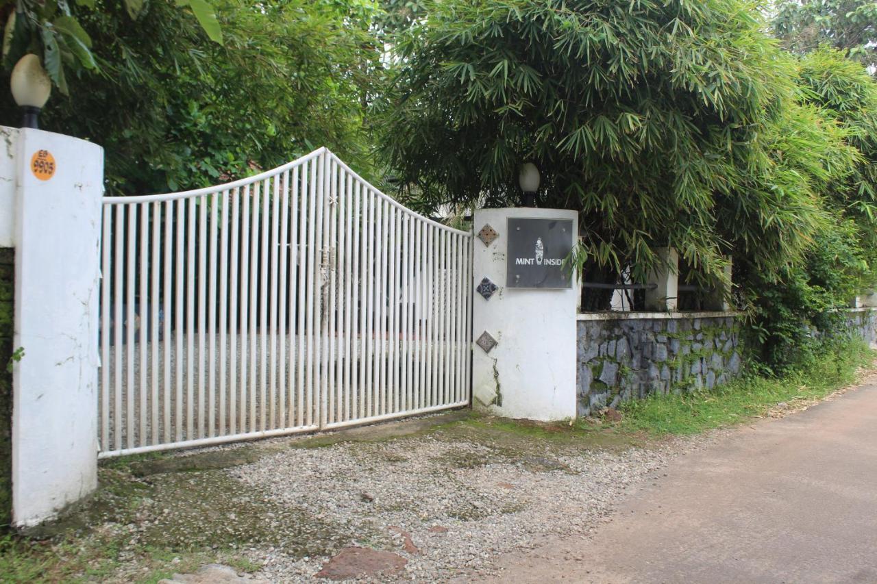 Homestay Mint Inside Garden *